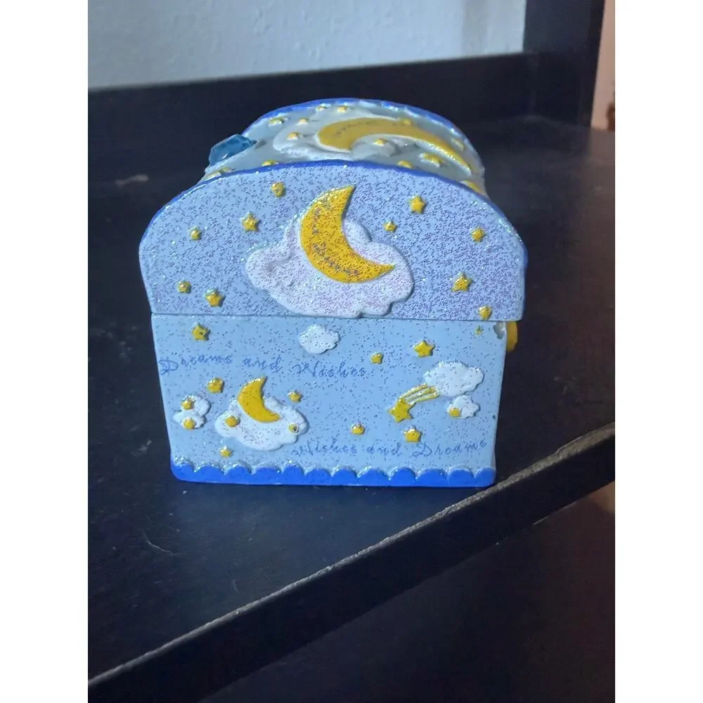 Claire’s Y2K  Trinket Box Sweet Dreams Blue Treasure Box 2000 Q44 Crescent Moon